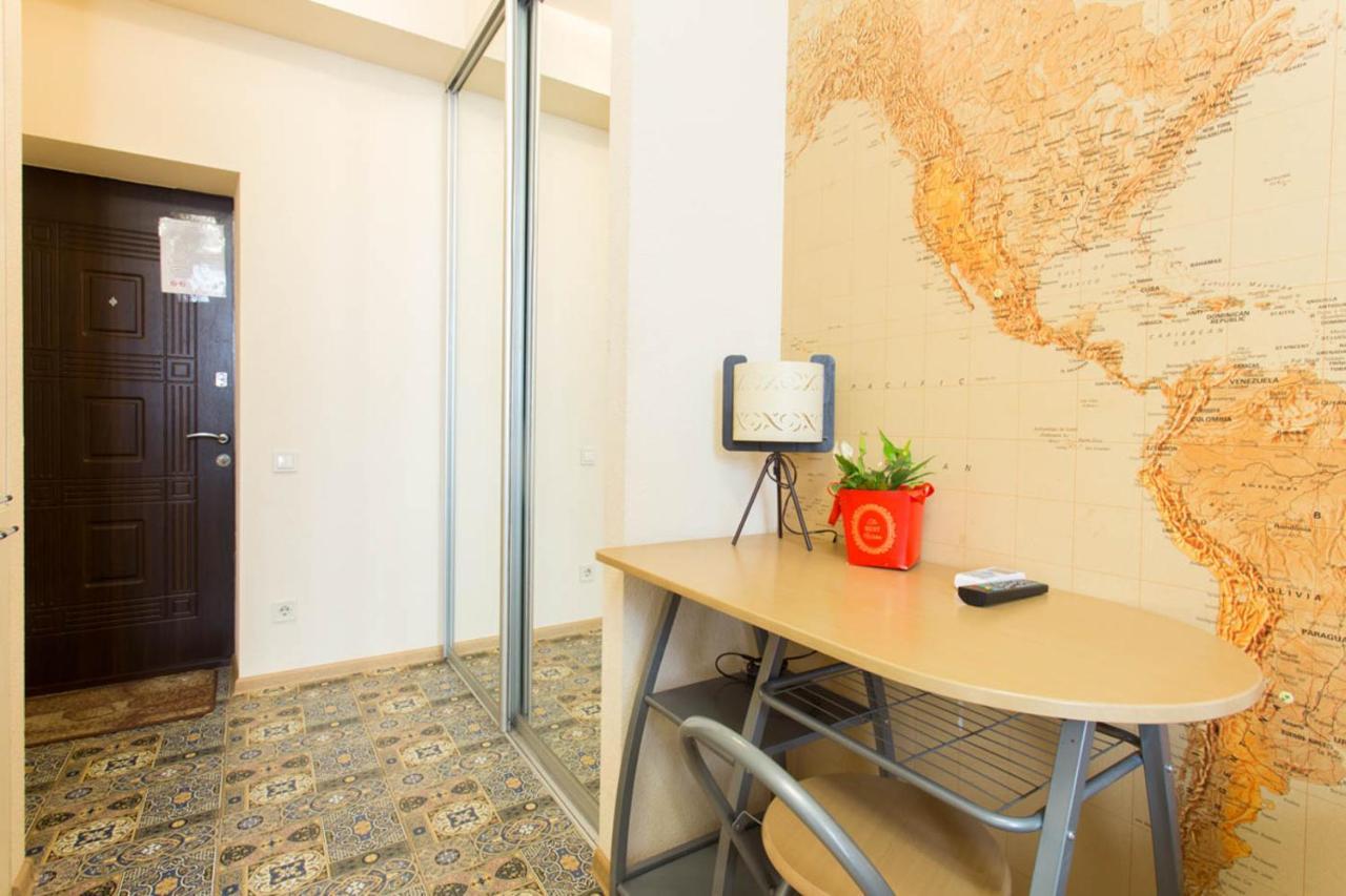 Апартаменти New Studio In The Center - Korolenka Str. 25/62 Харків Екстер'єр фото
