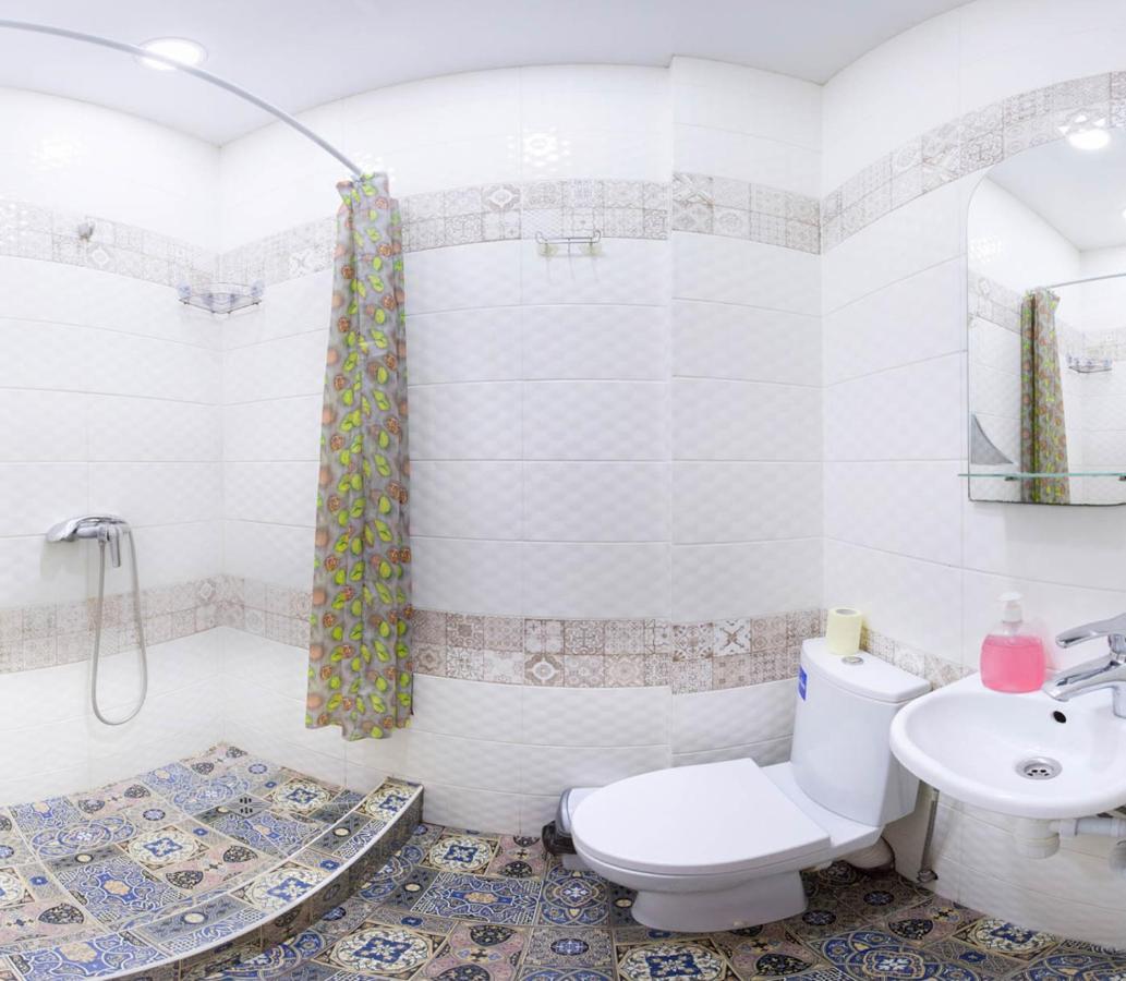 Апартаменти New Studio In The Center - Korolenka Str. 25/62 Харків Екстер'єр фото